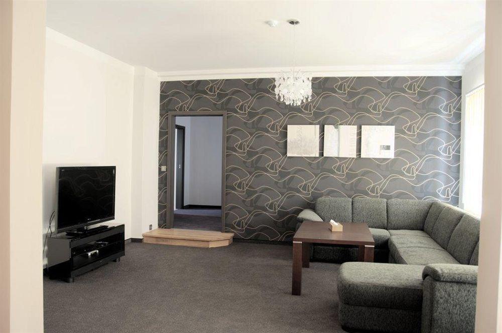 Apartmany Becherplatz Κάρλοβι Βάρι Εξωτερικό φωτογραφία